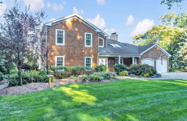 40 Overlook Drive - 40 Overlook Drive, Aquebogue, NY 11901 40 Overlook Drive - 40 Overlook Drive, Aquebogue, NY 11901