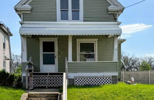 Two bedroom one bathroom home for rent photos photos