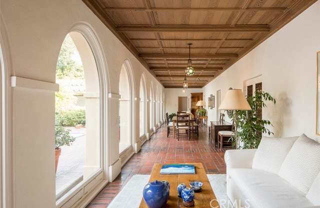 1762 Oak Grove Avenue Gallery 2