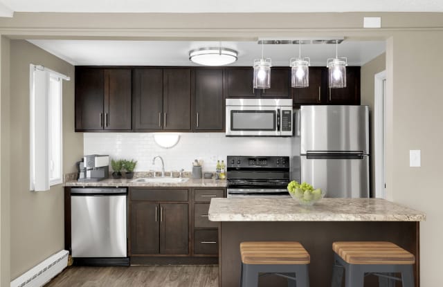 Valley Village Apartments Gallery 3