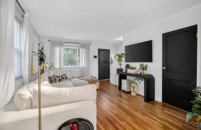 4334 MARTIN LUTHER KING JR Avenue SW Gallery 2