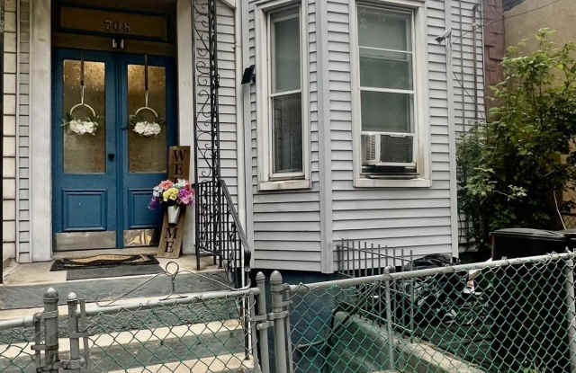 708 6TH ST photos photos