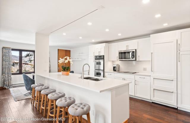 382 Meadow Ranch Road photos photos