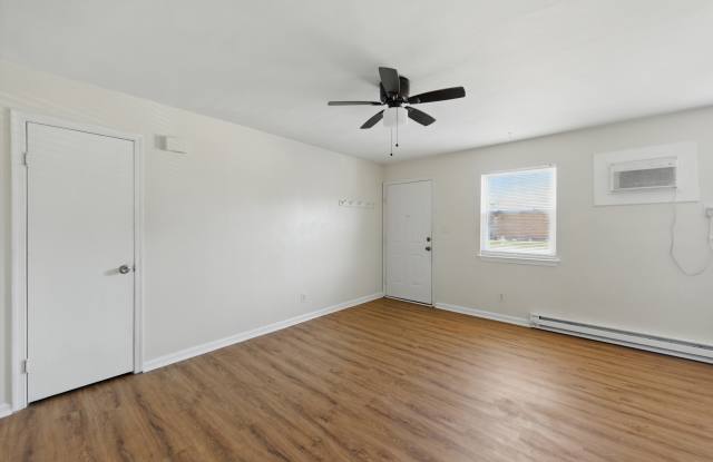 711 Easy Street - 2 Gallery 2