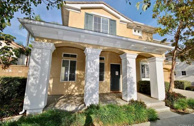 66 Danbury Lane Gallery 2