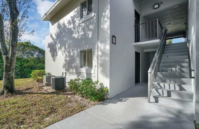 1141 Lake Victoria Drive photos photos