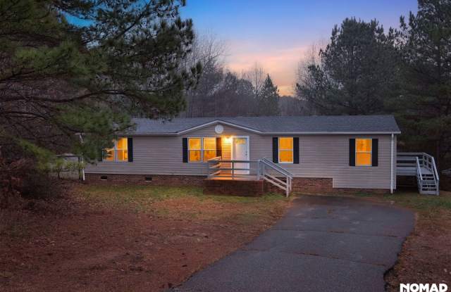 Charming 3BR House in Granite Falls - 5431 Pembrooke Drive, Caldwell County, NC 28630
