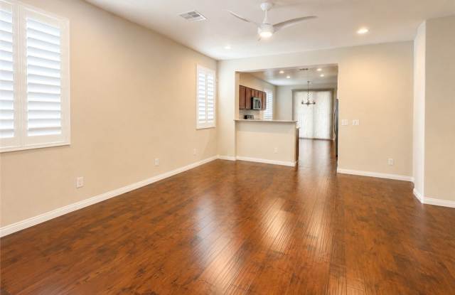146 White Mule Avenue Gallery 3