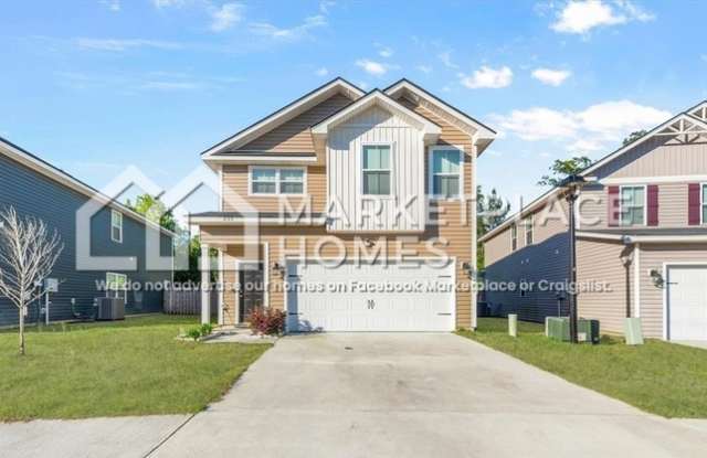 635 Fairview Cir - 635 Fairview Circle, Hinesville, GA 31313
