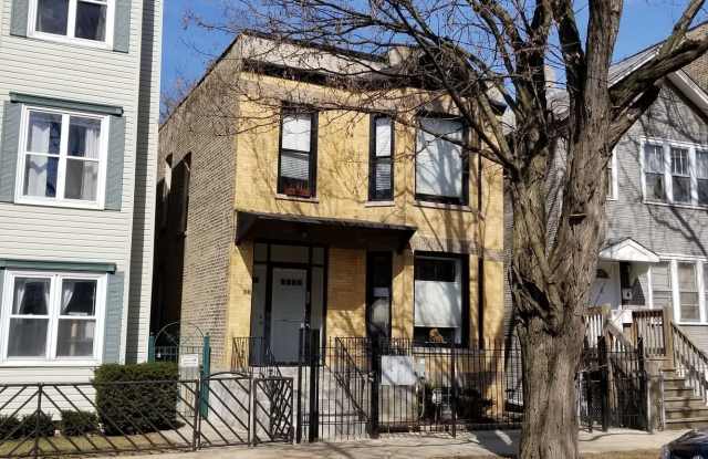 2640 W CORTLAND Avenue photos photos