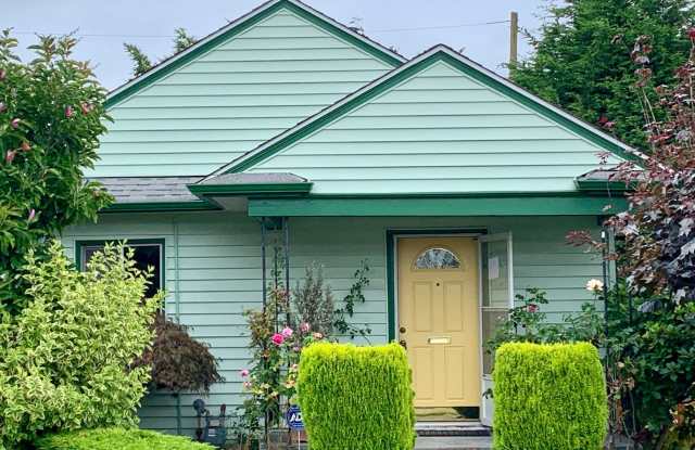 3416 Alamo Pl S. - 3416 Alamo Place South, Seattle, WA 98144