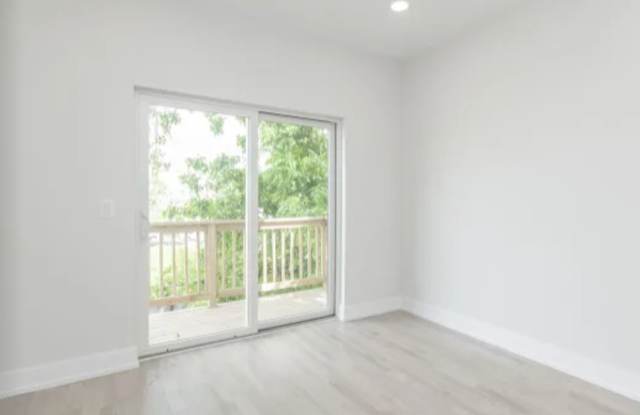 1927 North 5th Street - 2 Gallery 2