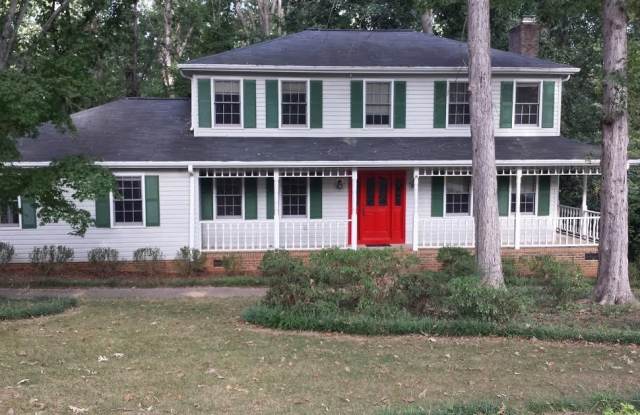 3 Bed, 2.5 Bath Home in Simpsonville is Available - 1024 Powderhorn Road, Simpsonville, SC 29681