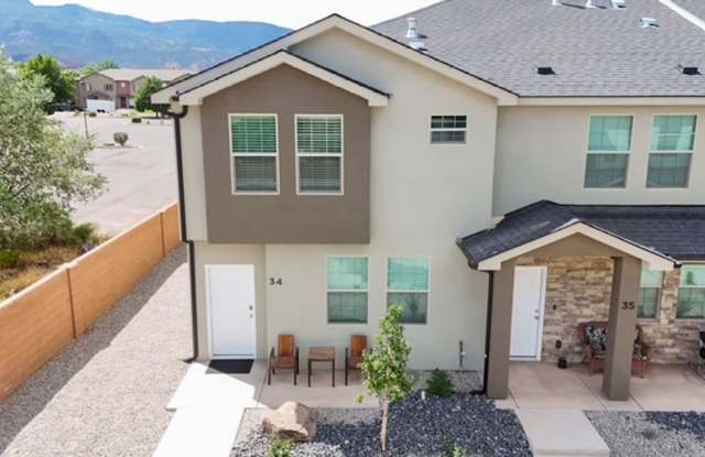 End Unit! 3 Bedroom House for Rent photos photos End Unit! 3 Bedroom House for Rent photos photos