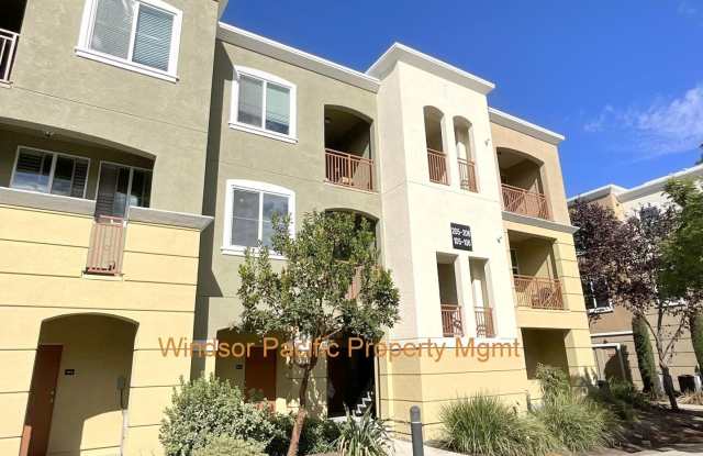 APPLICATION PENDING ! Super Location ! Downtown San Ramon ! Newer Park Central Community ! - 4720 Norris Canyon Road, San Ramon, CA 94583