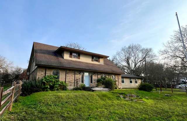 River Life and Endless Potential Awaits at 289 Deer Slayer! photos photos