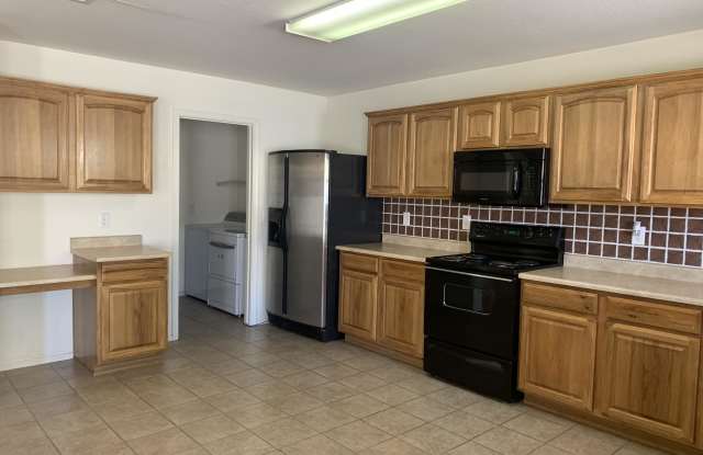 45718 W GUILDER Avenue Gallery 3