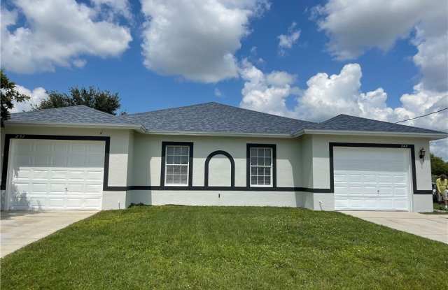 251 SW 4th Street photos photos