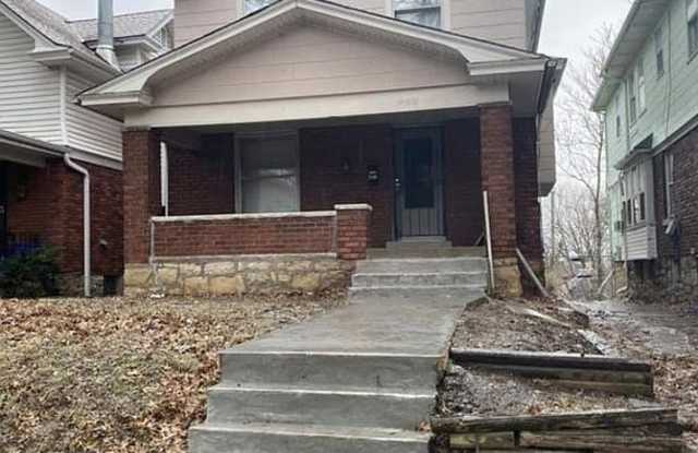 4011 Morrell Avenue - 4011 Morrell Avenue, Kansas City, MO 64123