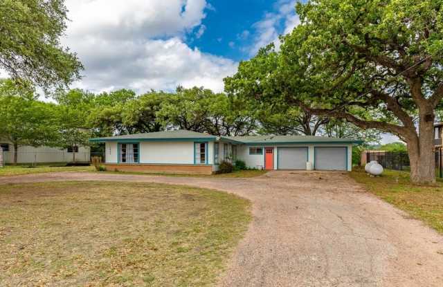 2865 Bandera Hwy photos photos