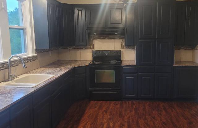 301 Opal Lake Dr - 301-A Opal Lake Dr. Gallery 4