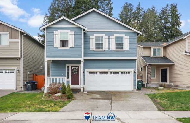 MOVE IN READY NOW! 4 bedroom home in North Thurston School District - 957 Burton Ray Street Northeast, Lacey, WA 98516