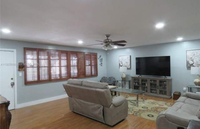 11840 NE 19th Dr photos photos 11840 NE 19th Dr photos photos