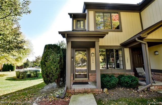 1506 MEADOW SIDE Drive - 1506 Meadow Side Dr, Rochester Hills, MI 48307