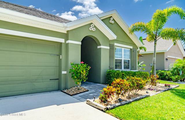 340 Sorrento Drive Gallery 4