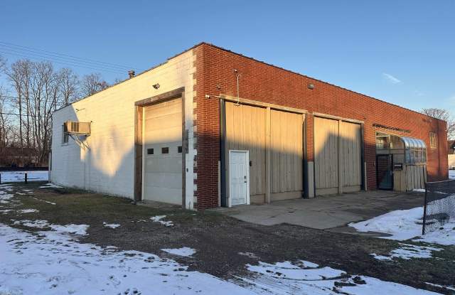 1200 W 6Th Street Gallery 2