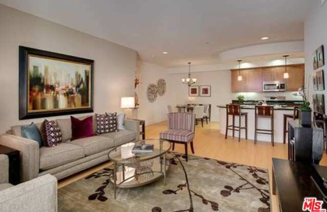 11711 Montana - 11711 Montana Avenue, Los Angeles, CA 90049