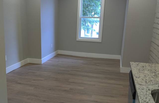 1721 Belfield Avenue - 2nd Floor Gallery 2