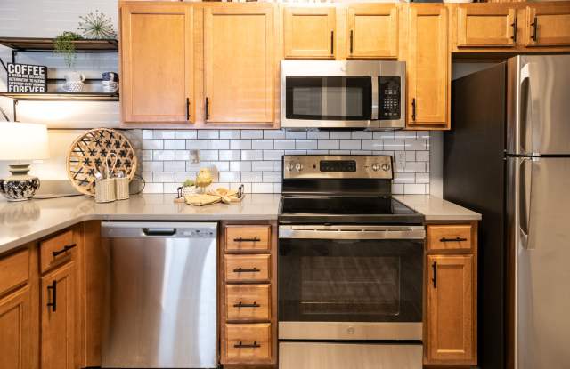 Grand Island Apartment Homes Gallery 2