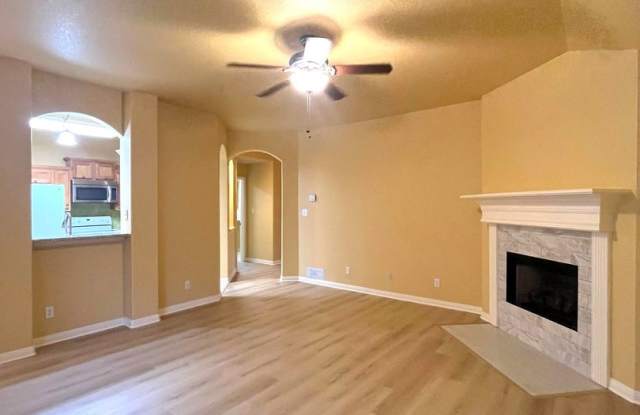 549 Thurber Dr Gallery 3