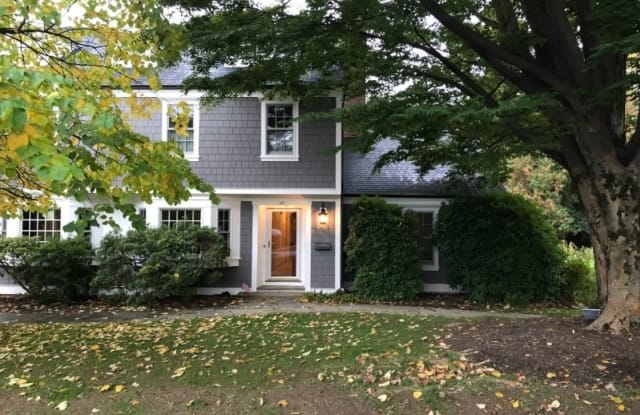27 HILLTOP RD - 27 Hilltop Rd, Mendham, NJ 07945