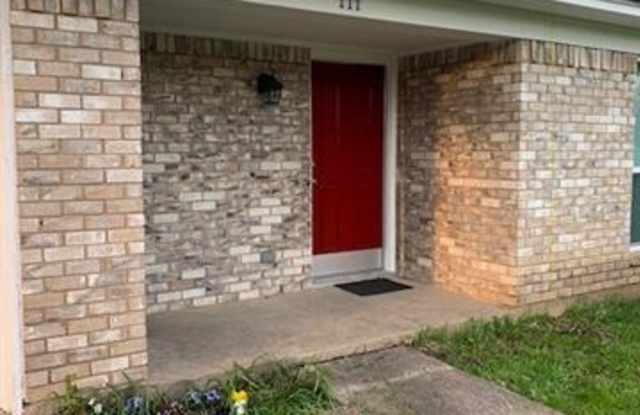 111 Bristol Drive Gallery 2