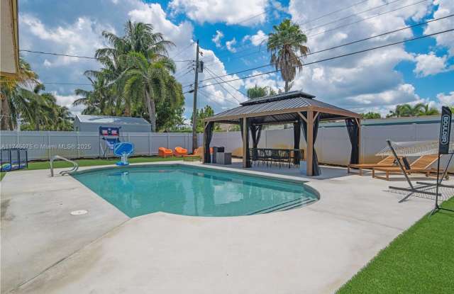 317 SE 7th Avenue 0, Deerfield Beach, FL 33441 photos photos