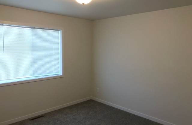 3 Bed 3 Bath Twin Home Gallery 3