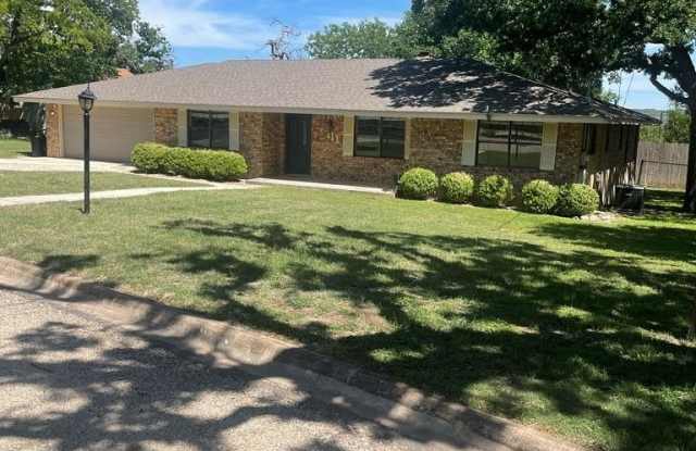 111 Wild Timber Dr Gallery 1
