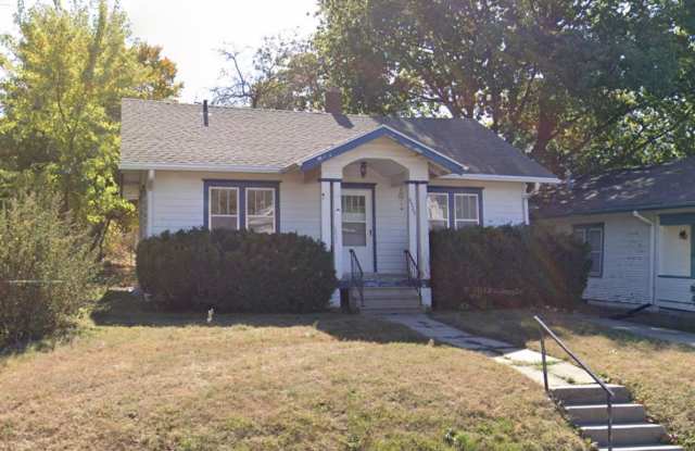 Cute 2 bed Bungalow! photos photos
