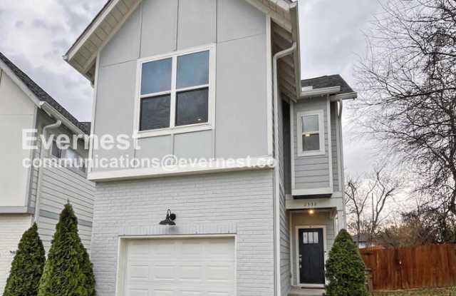 2332 Oak Court photos photos