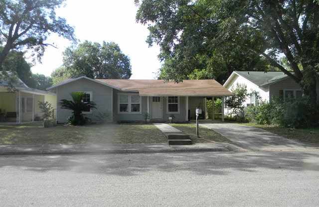 404 Curtiss Street - 404 Curtiss St, Schertz, TX 78154