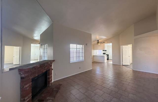 Lancaster 3 bedroom - AVAILABLE NOW! Gallery 3