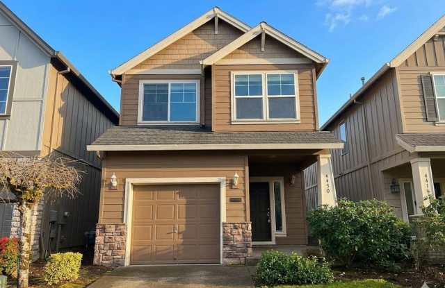 Gorgeous Single Family home in great condition with private patio - $500 Move in incentive photos photos