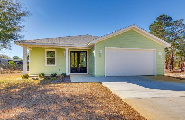 Gulf Breeze - 3 Bedroom, 2 Bathroom photos photos