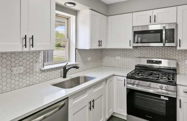 7704 McVicker Avenue Gallery 4