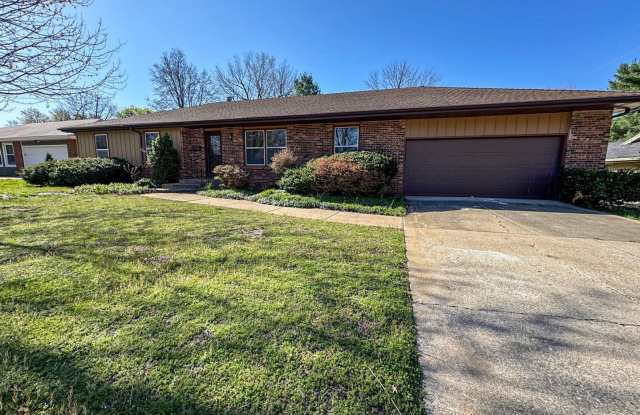 4 Bed 3 Bath 2 Car Garage-1/2 off 1st Months Rent photos photos