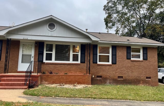 3003 Amity Garden Court - 3003 Amity Garden Court, Charlotte, NC 28205