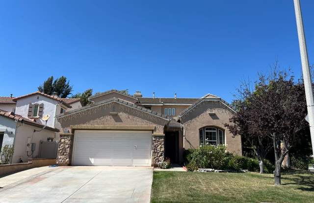 Beautiful home ready for move in! - 30004 Mickelson Way, Murrieta, CA 92563