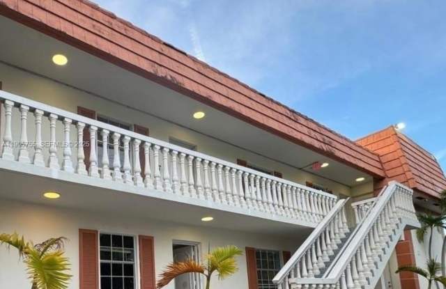 4321 NW 9th Ave photos photos